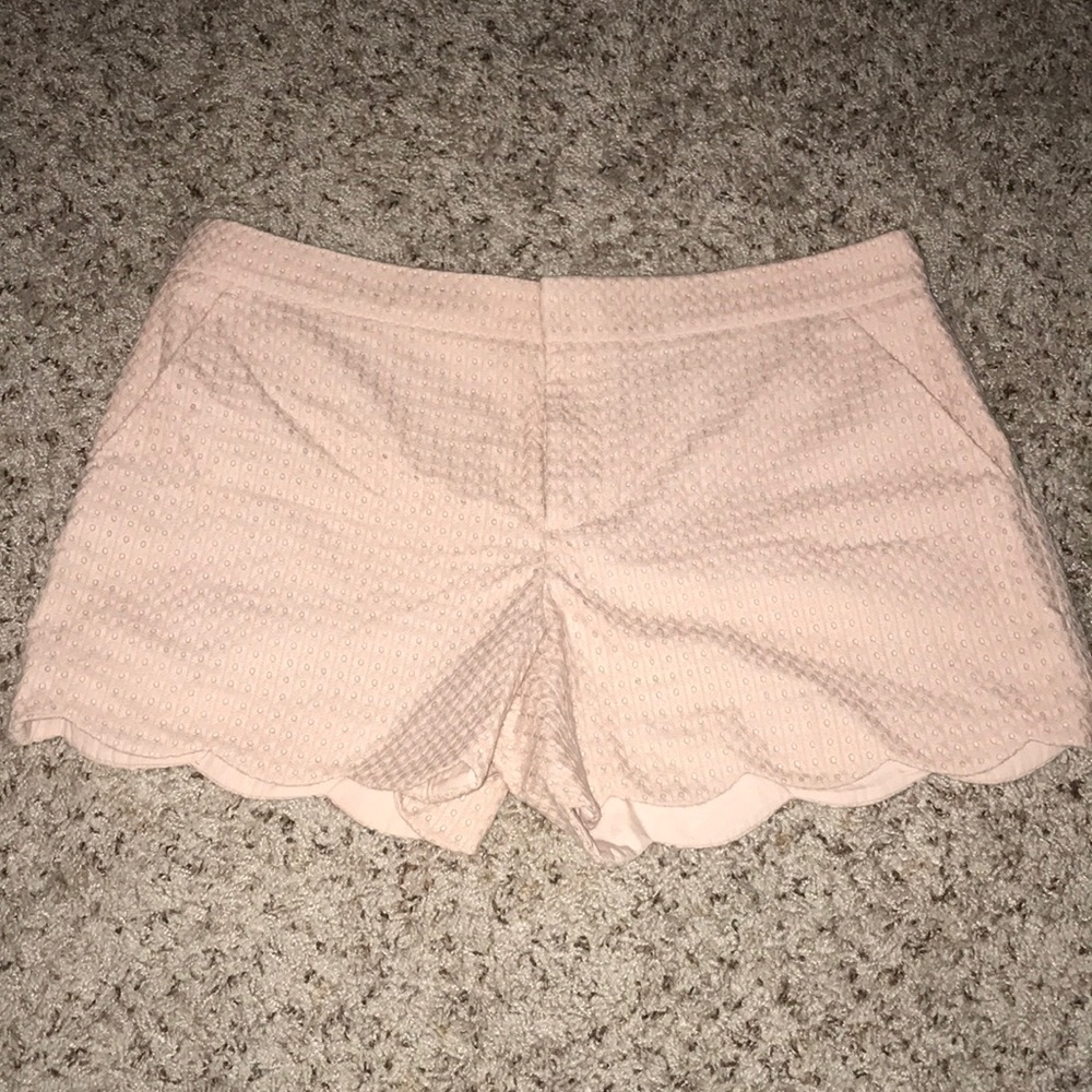 Club Monaco size 8 short. Light pink